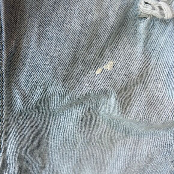 Wrangler Relaxed Fit Jeans Men’s Size 36x30 Blue Light Wash Distressed Denim - Picture 4 of 10